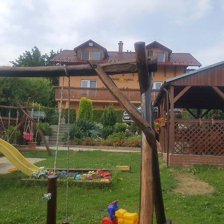 Apartman Zlata Rybka Podhájska Εξωτερικό φωτογραφία
