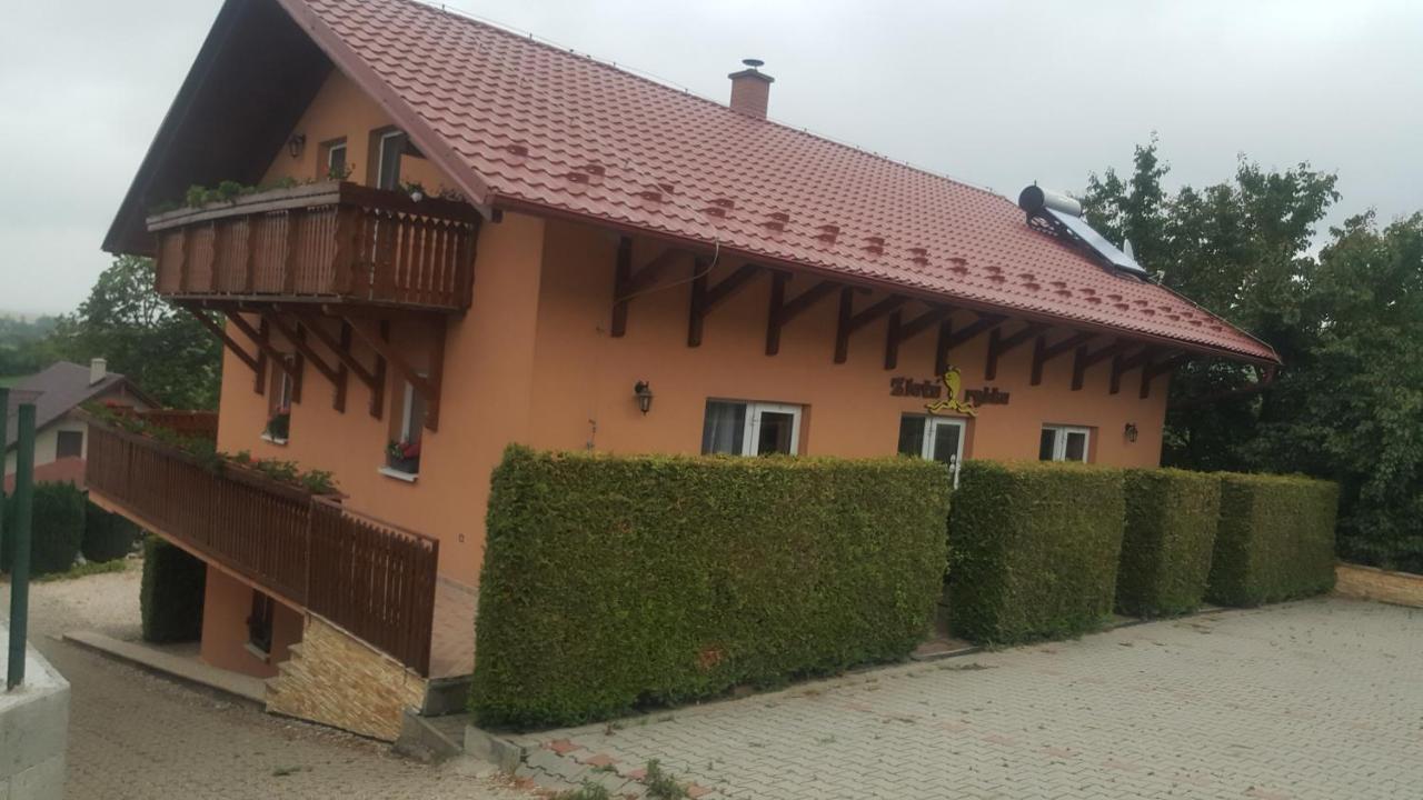 Apartman Zlata Rybka Podhájska Εξωτερικό φωτογραφία